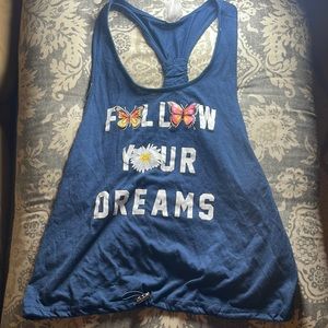 ⭐️Follow your dreams 🦋🌼tank top
